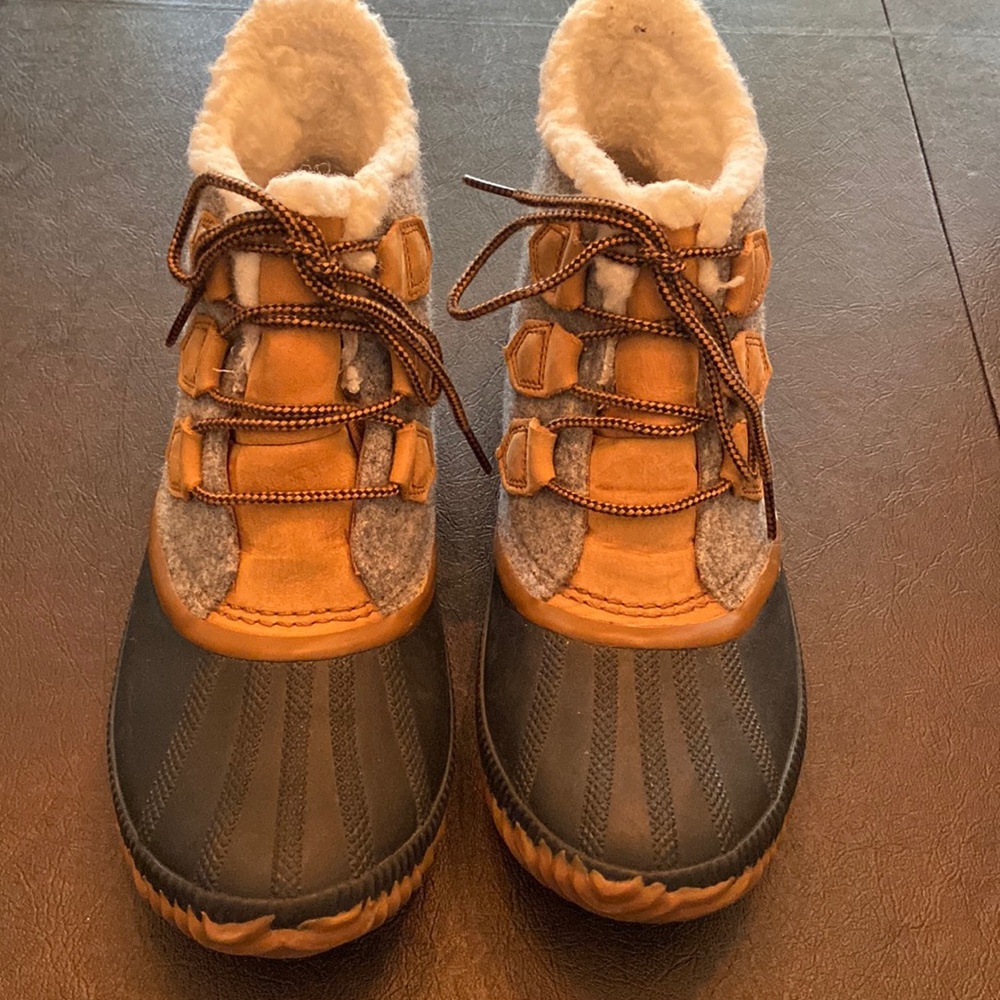 Sorel Tan and Gray Winter Boots